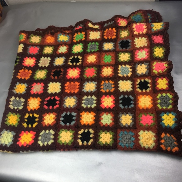 Vintage medium Afghan granny square throw blanket - Picture 5 of 9